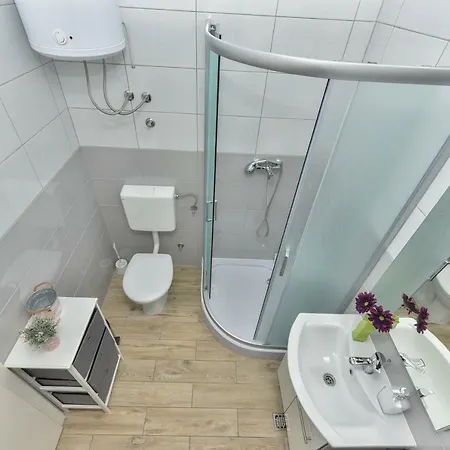 Studio Deluxe 3*