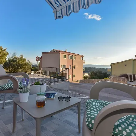 Deluxe Pensionat Makarska